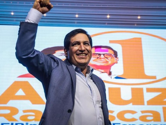 GRAN TRIUNFO DE ARAUZ EN ECUADOR. El candidato de Correa se alzó con más de 12 puntos de ventaja.