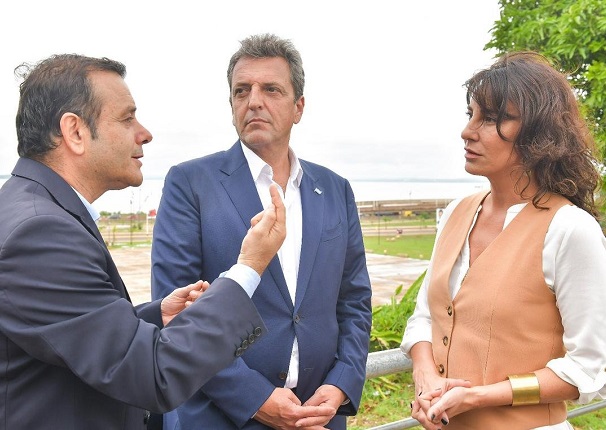 MASSA RECORRIÓ POSADAS CON NATALIA DE LA SOTA. La diputada cordobesa ratificó su apoyo a UxP en el balotaje.
